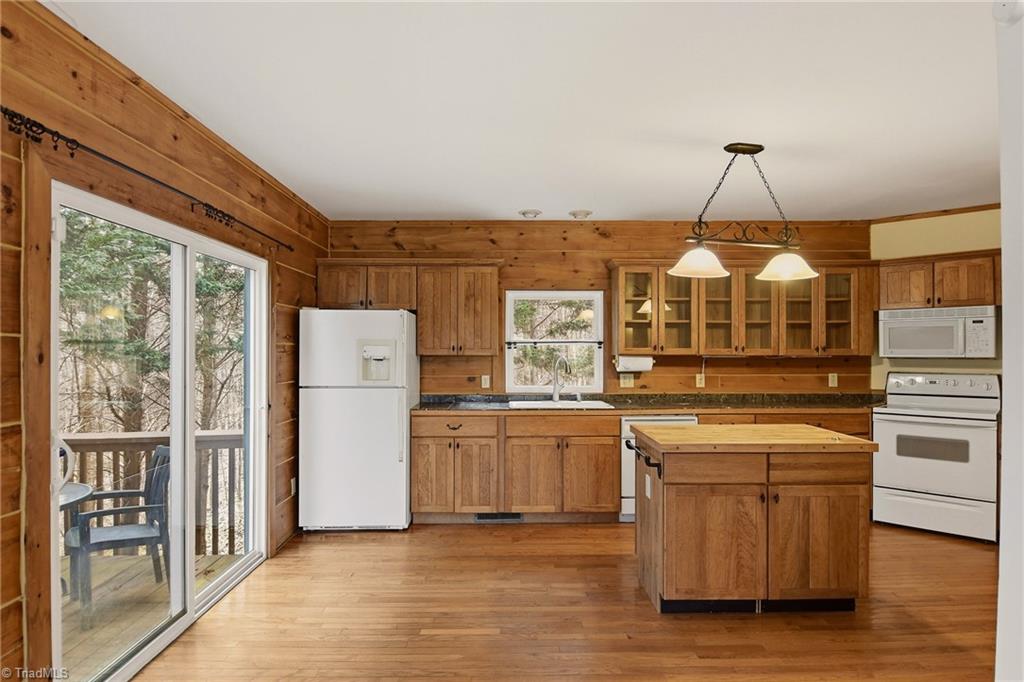 2455 Beroth Road Pfafftown, NC 27040 - Photo 16 of 38