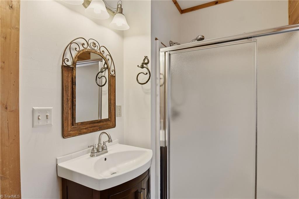 2455 Beroth Road Pfafftown, NC 27040 - Photo 20 of 38