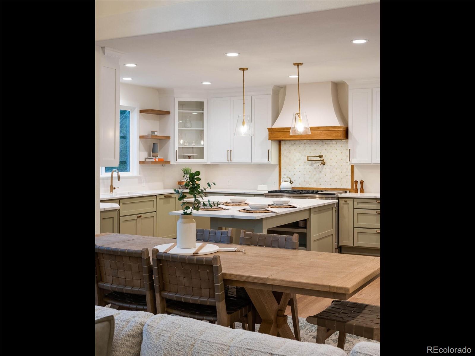 369 Shoreham Circle Castle Pines, CO 80108 - Photo 13 of 37