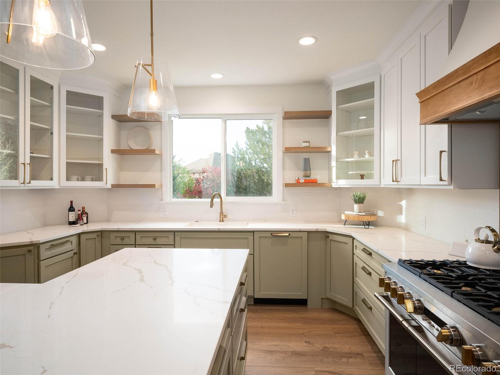 369 Shoreham Circle Castle Pines, CO 80108 - Photo 15 of 37