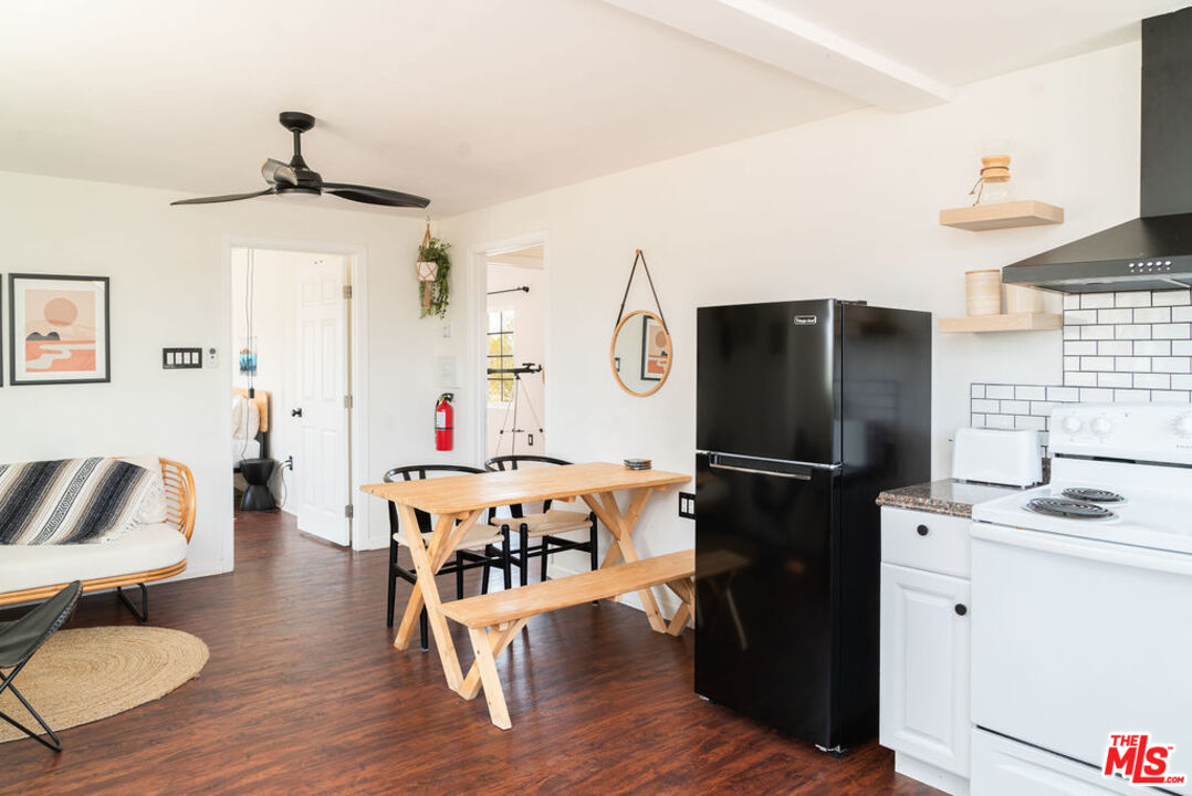 724 Becker Road Landers, CA 92285 - Photo 5 of 24 Gallery Image 5
