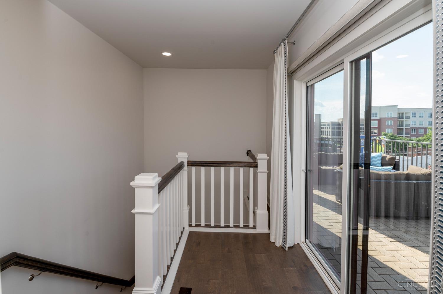 3916 Edwards Road, Unit D Cincinnati, OH 45209 - Photo 39 of 45