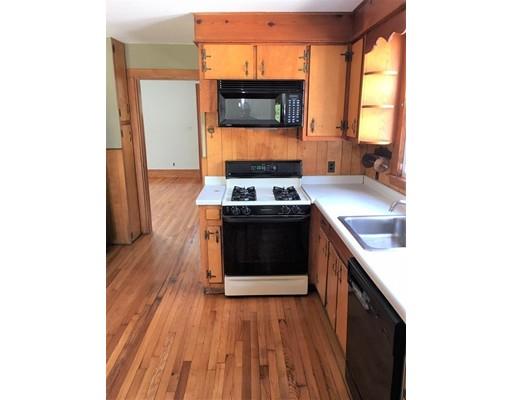 87 Hartford Terrace Springfield, MA 01118 - Photo 16 of 24