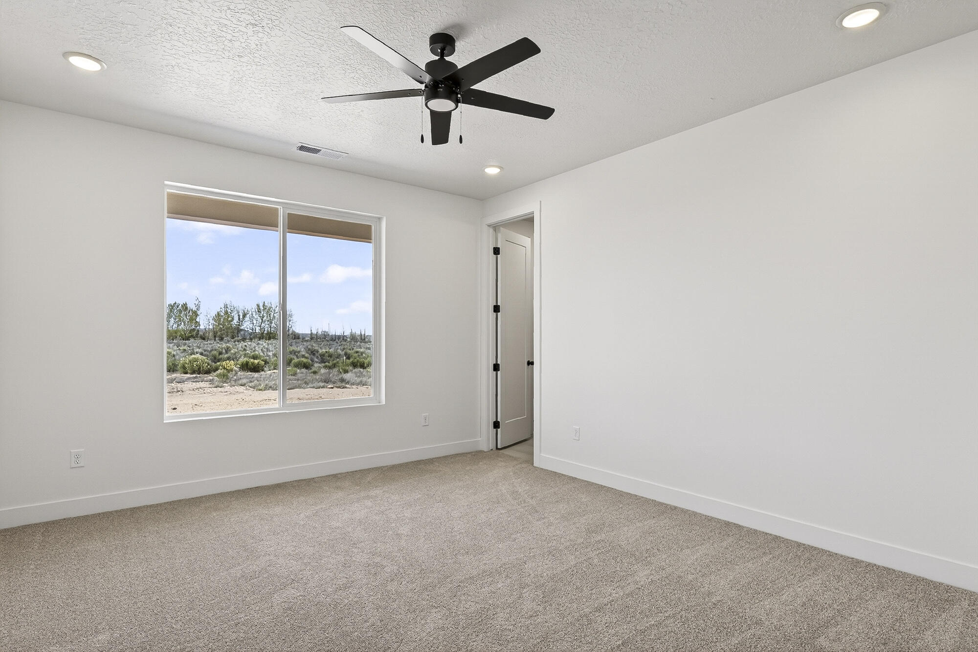 4939 North 10 East Enoch, UT 84721 - Photo 23 of 47 4939 N 10 E-71