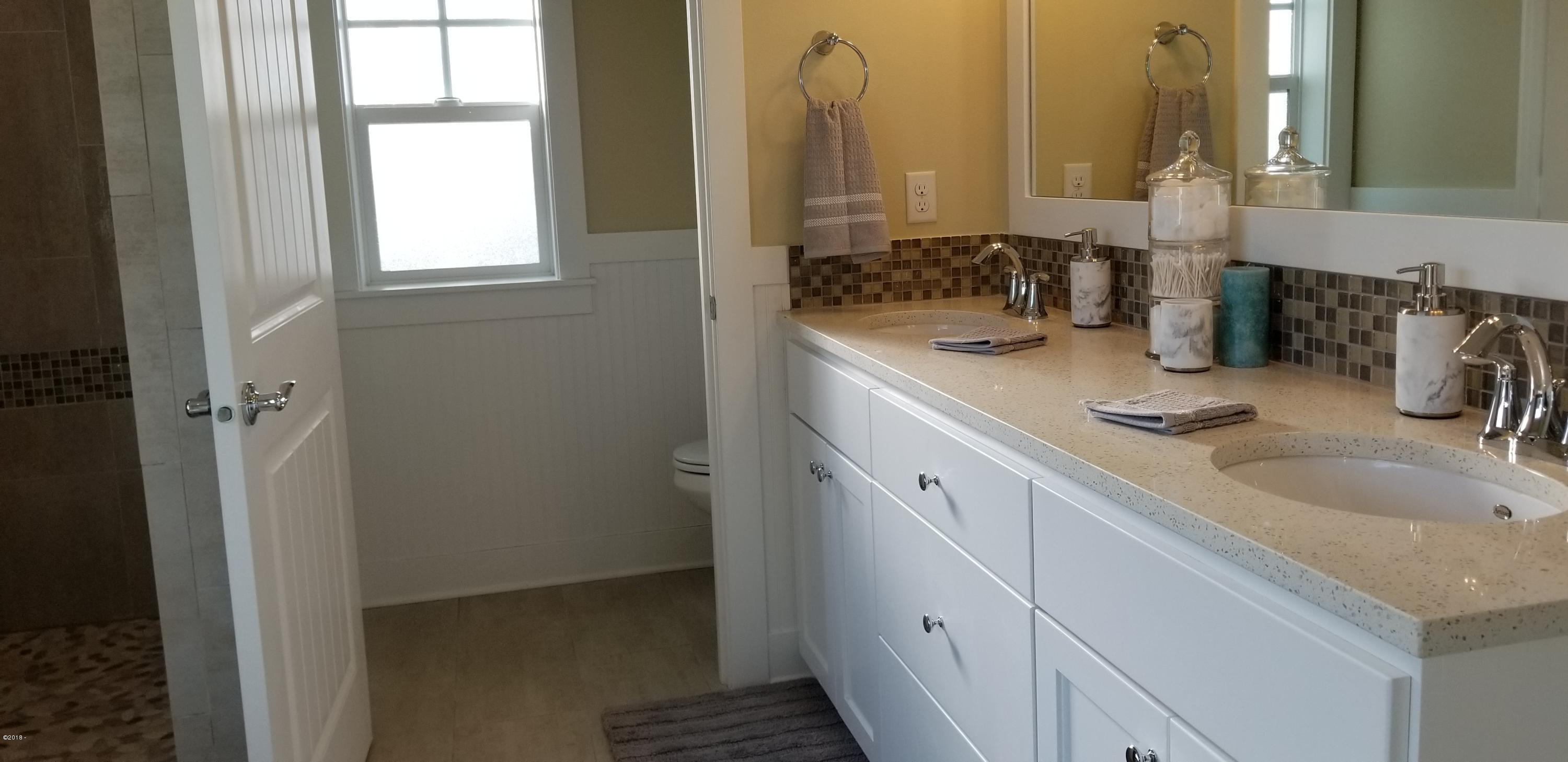 34790 Lahaina Loop Road Pacific City, OR 97135 - Photo 22 of 30 Master Bath