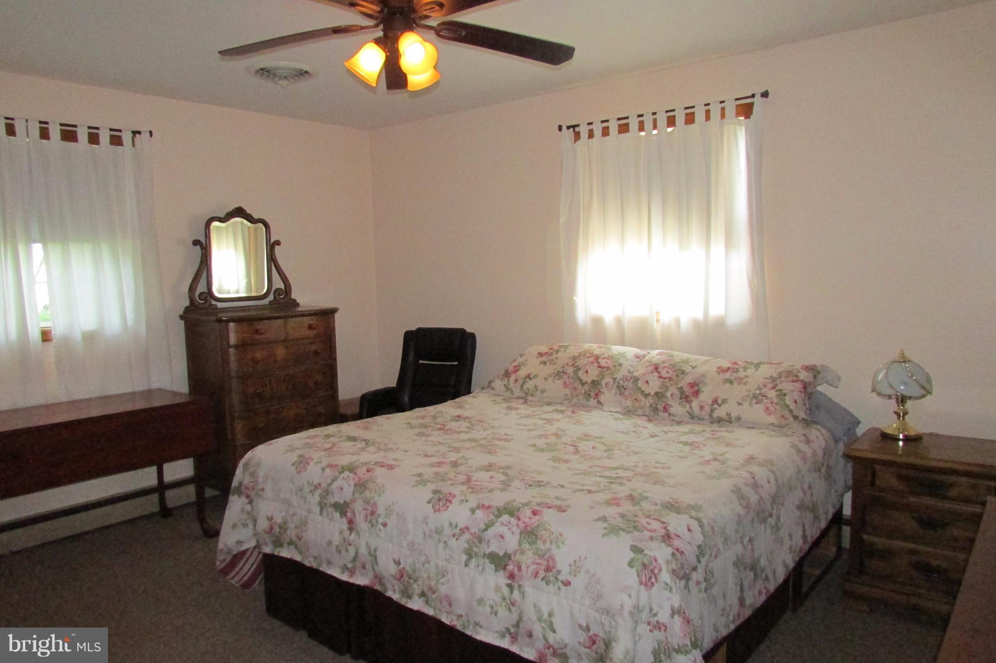 14800 Schaeffer Road Boyds, MD 20841 - Photo 17 of 27 Bedroom 4