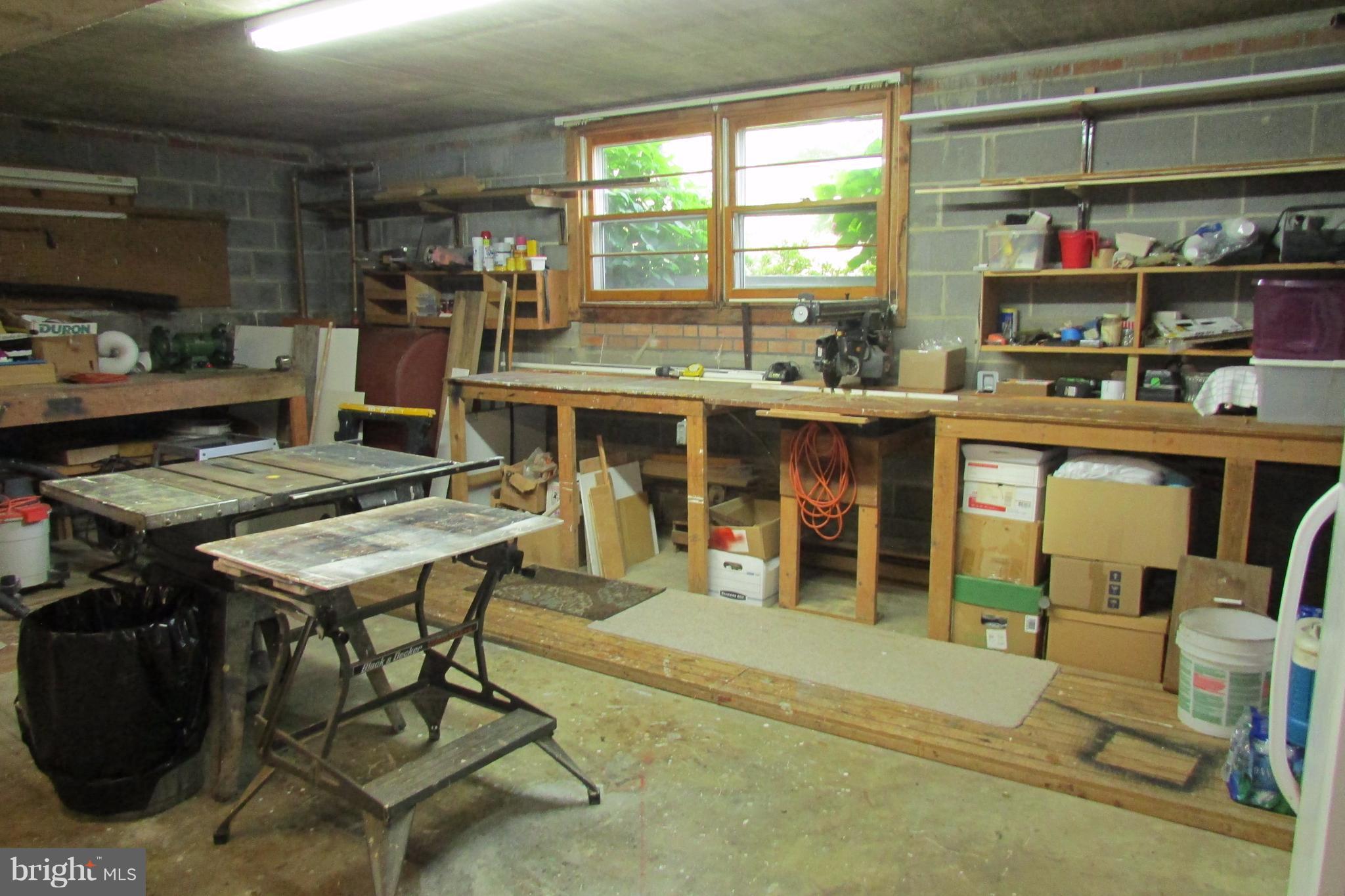 14800 Schaeffer Road Boyds, MD 20841 - Photo 24 of 27 Large workshop