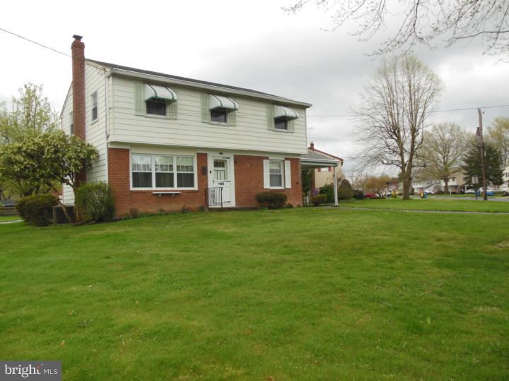 131 Meetinghouse Road Hatboro, PA 19040 - Photo 19 of 23 Side Yard