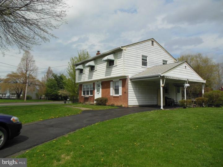 131 Meetinghouse Road Hatboro, PA 19040 - Photo 20 of 23 Driveway