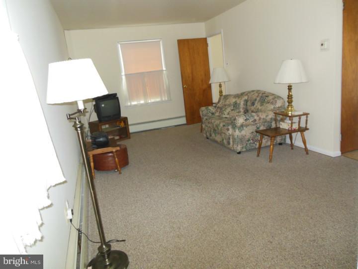 131 Meetinghouse Road Hatboro, PA 19040 - Photo 10 of 23 Family Room