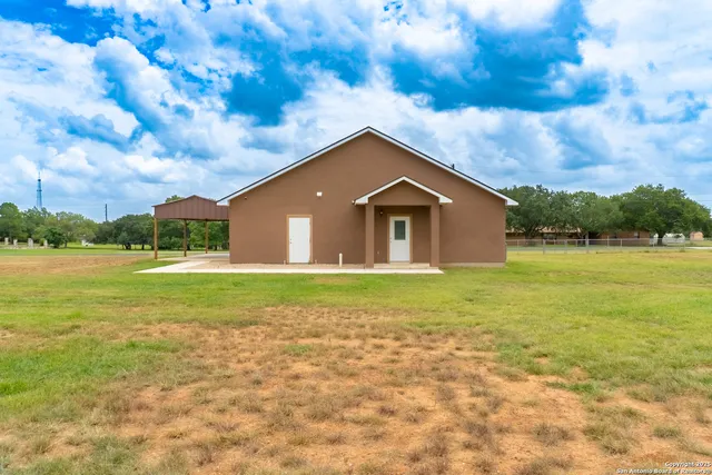 $379,000 | 18687 Rolling Meadow Drive, Lytle, TX 78052