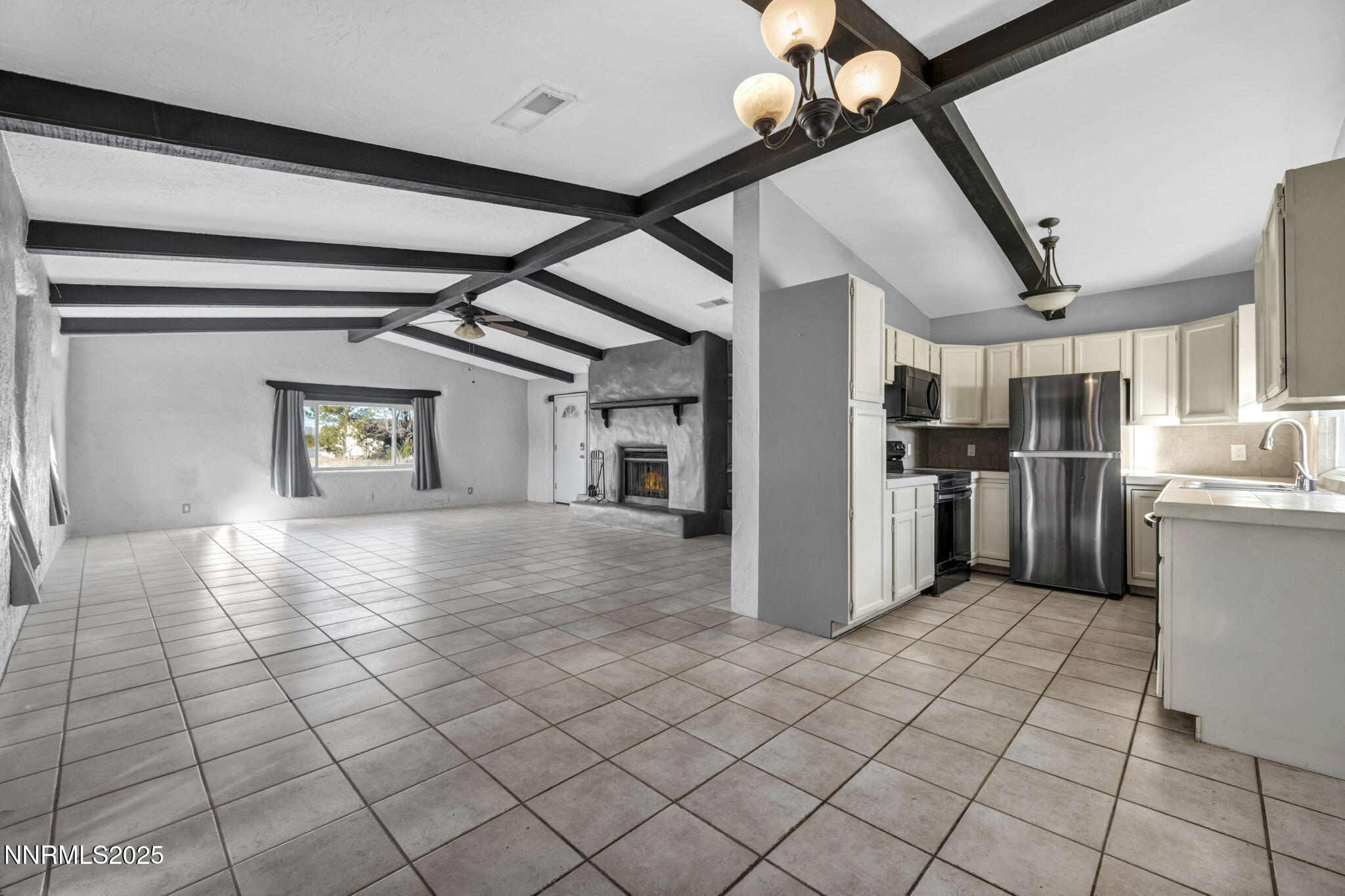 10810 Chesapeake Drive Reno, NV 89506 - Photo 12 of 34