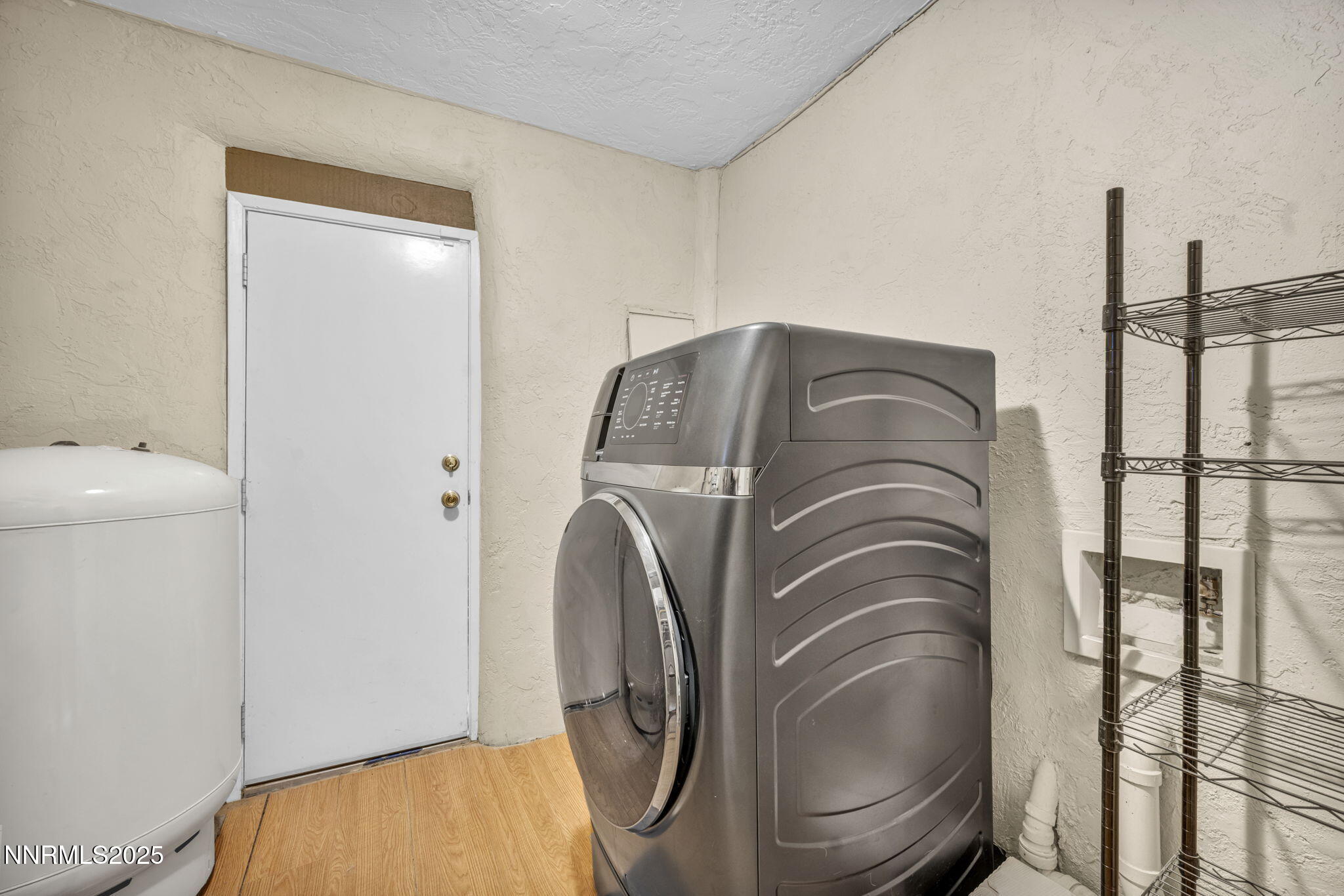 10810 Chesapeake Drive Reno, NV 89506 - Photo 27 of 34 a utility room with dryer and washer