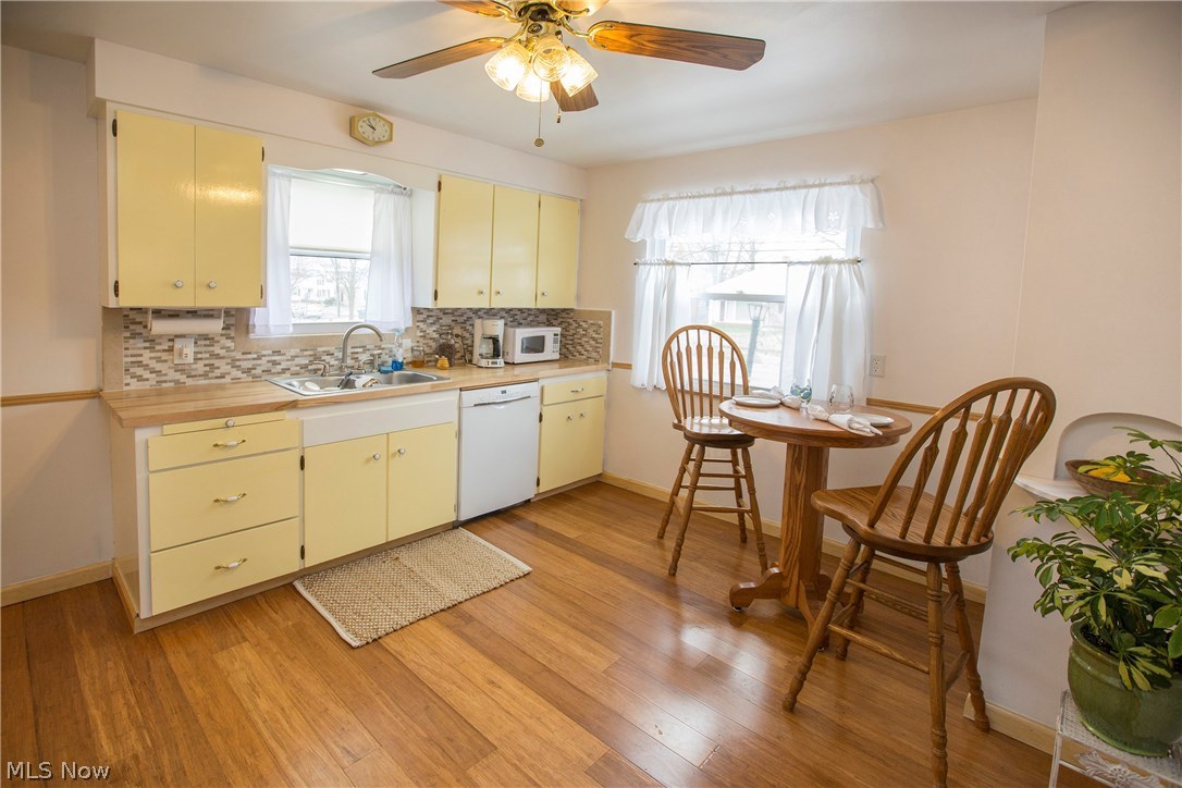 5372 Summit Road Cleveland, OH 44124 - Photo 12 of 30
