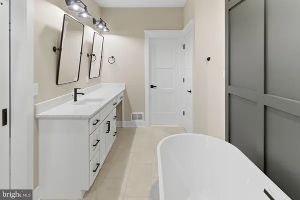 $949,999 | Mistletoe Lane, Shepherdstown, WV 25443