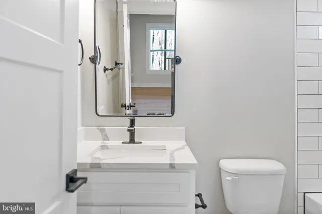 $949,999 | Mistletoe Lane, Shepherdstown, WV 25443