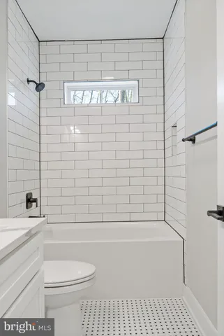 $949,999 | Mistletoe Lane, Shepherdstown, WV 25443