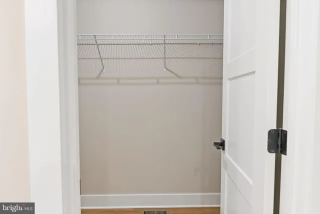 $949,999 | Mistletoe Lane, Shepherdstown, WV 25443