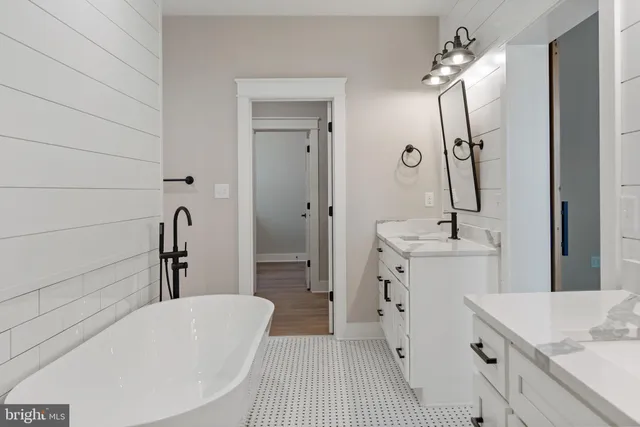 $949,999 | Mistletoe Lane, Shepherdstown, WV 25443