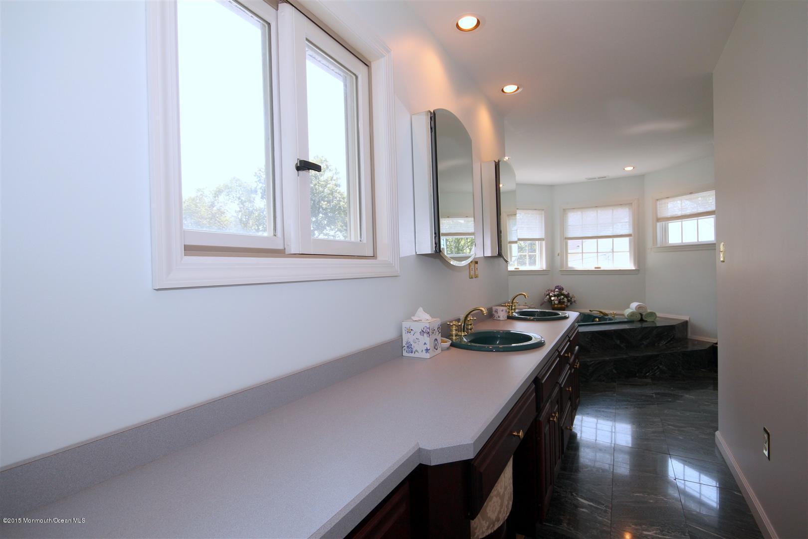 121 Gunwale Road Manahawkin, NJ 08050 - Photo 26 of 36 IMG_4000