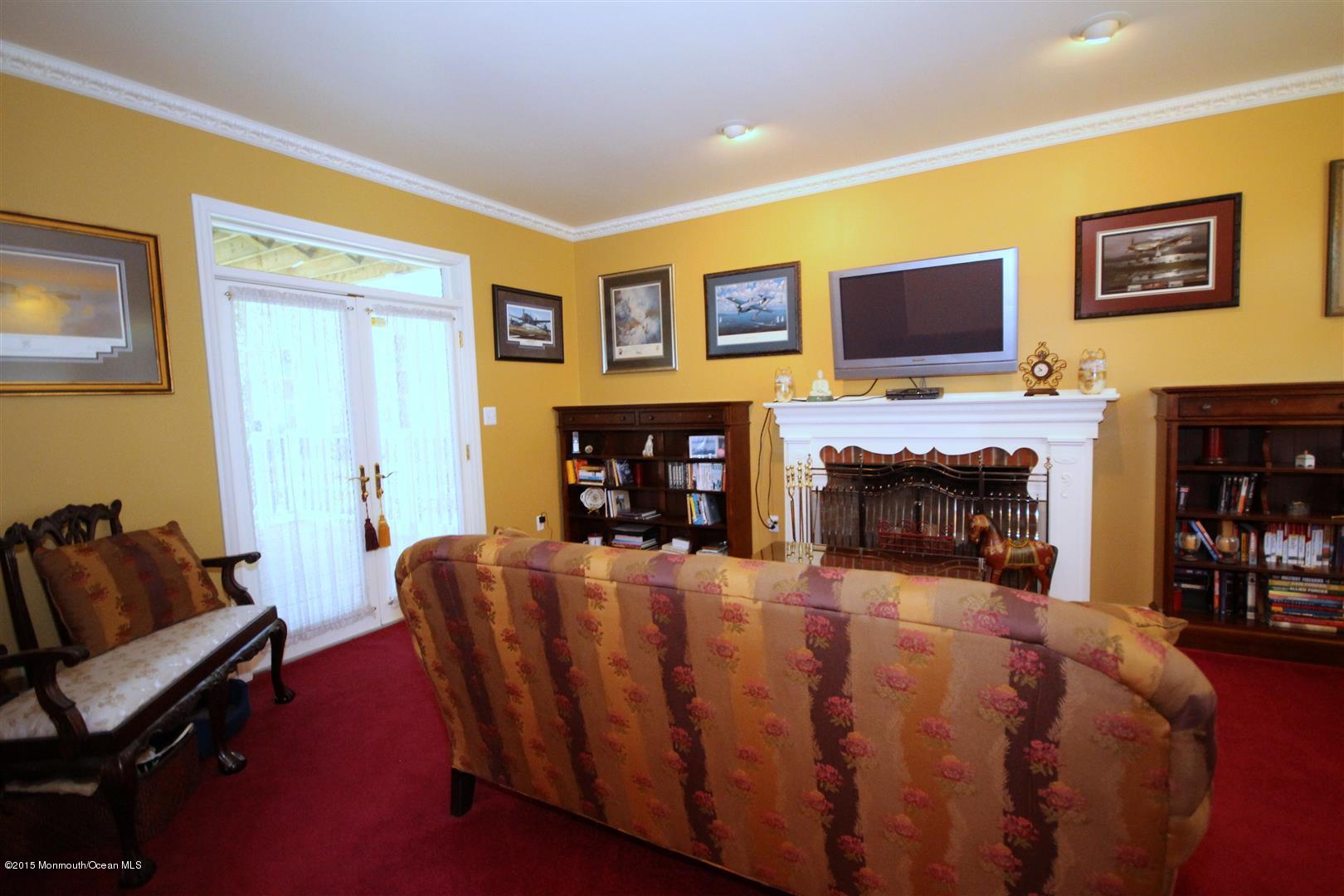 121 Gunwale Road Manahawkin, NJ 08050 - Photo 6 of 36 IMG_3927