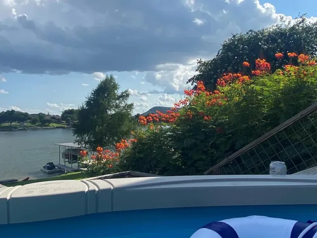 a picture of a bench in a balcony