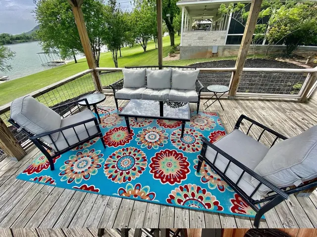 a view of an outdoor sitting space