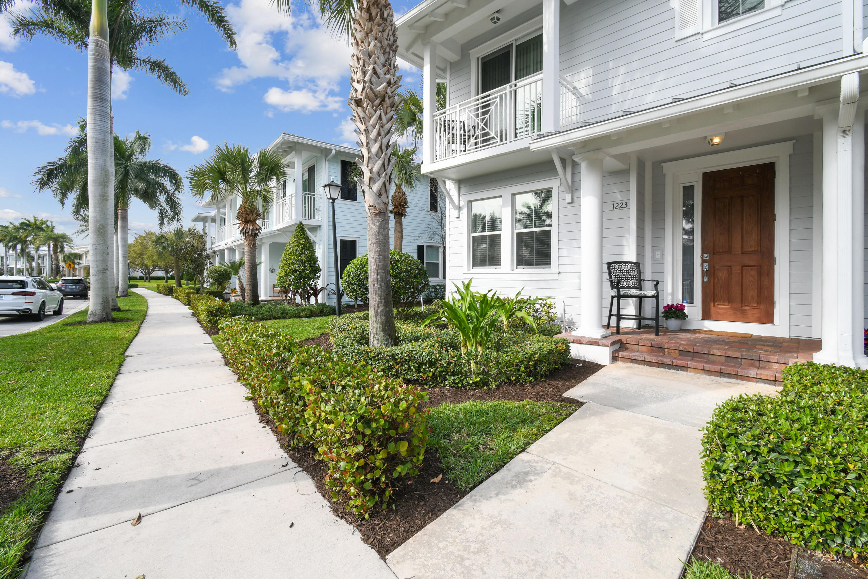 1223CommunityDr(2)