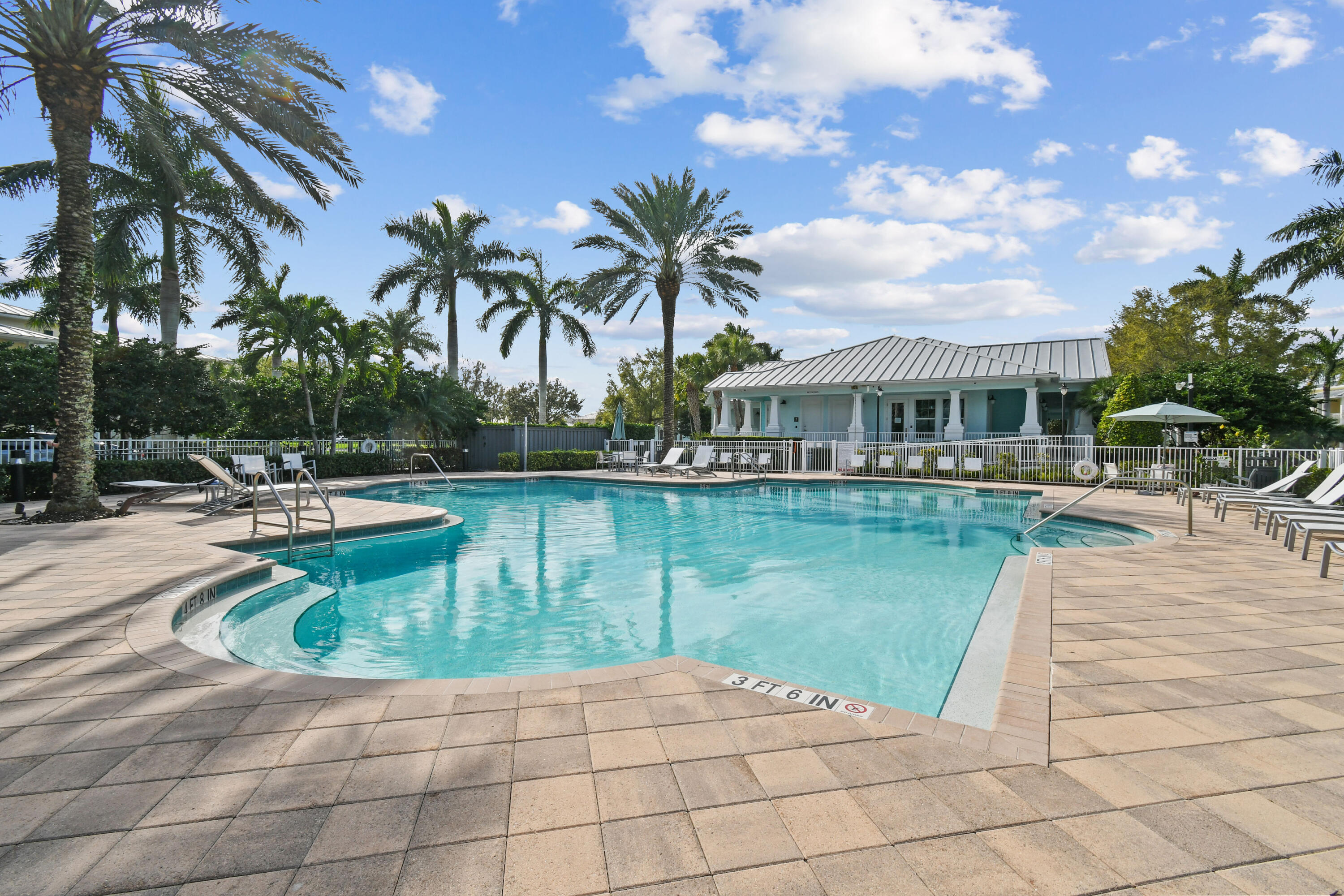 1223 Community Drive Jupiter, FL 33458 - Photo 23 of 39 1223CommunityDr(43)