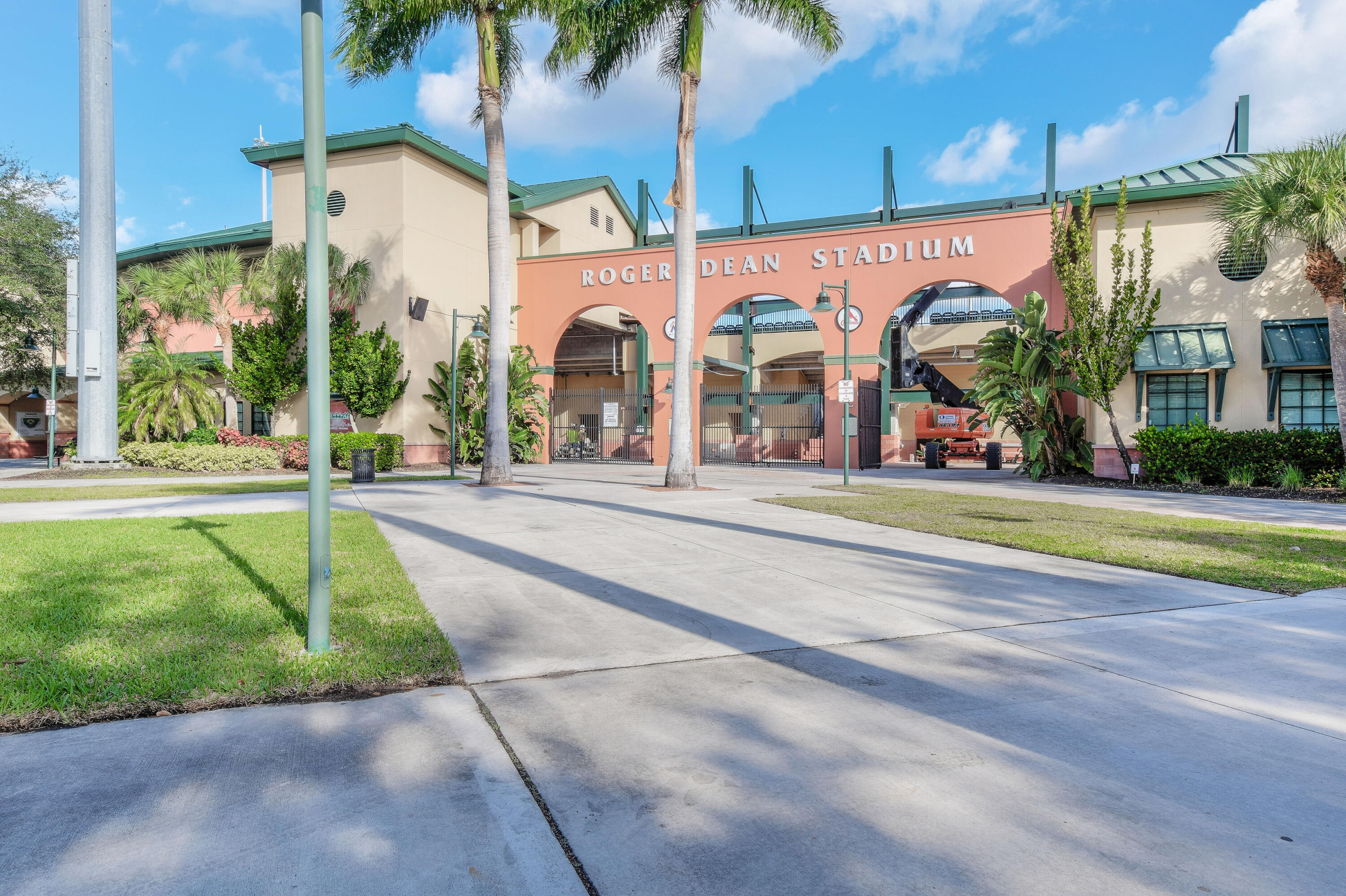 1223 Community Drive Jupiter, FL 33458 - Photo 37 of 39 Abacoa_09