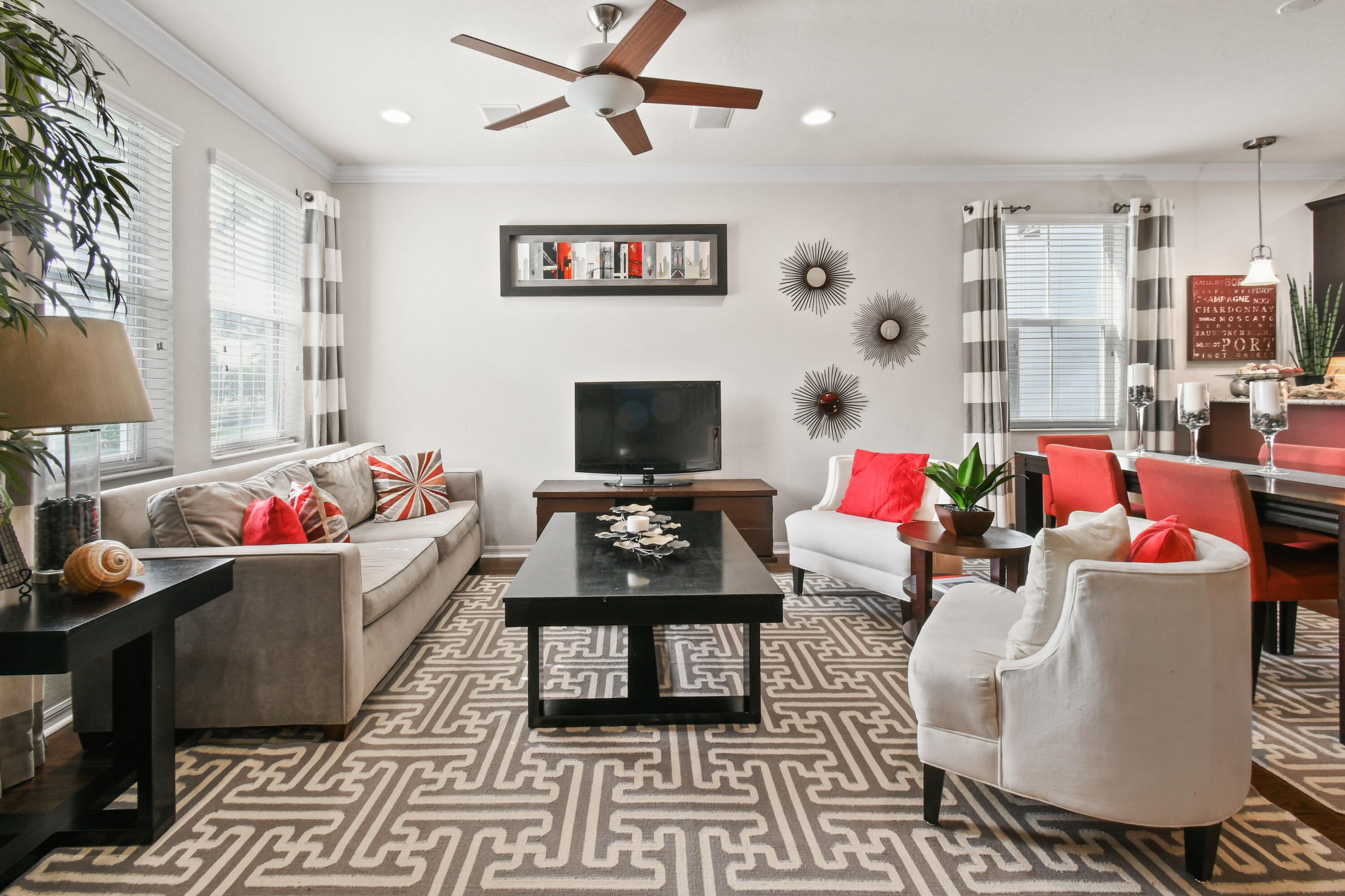 1223CommunityDr(6)