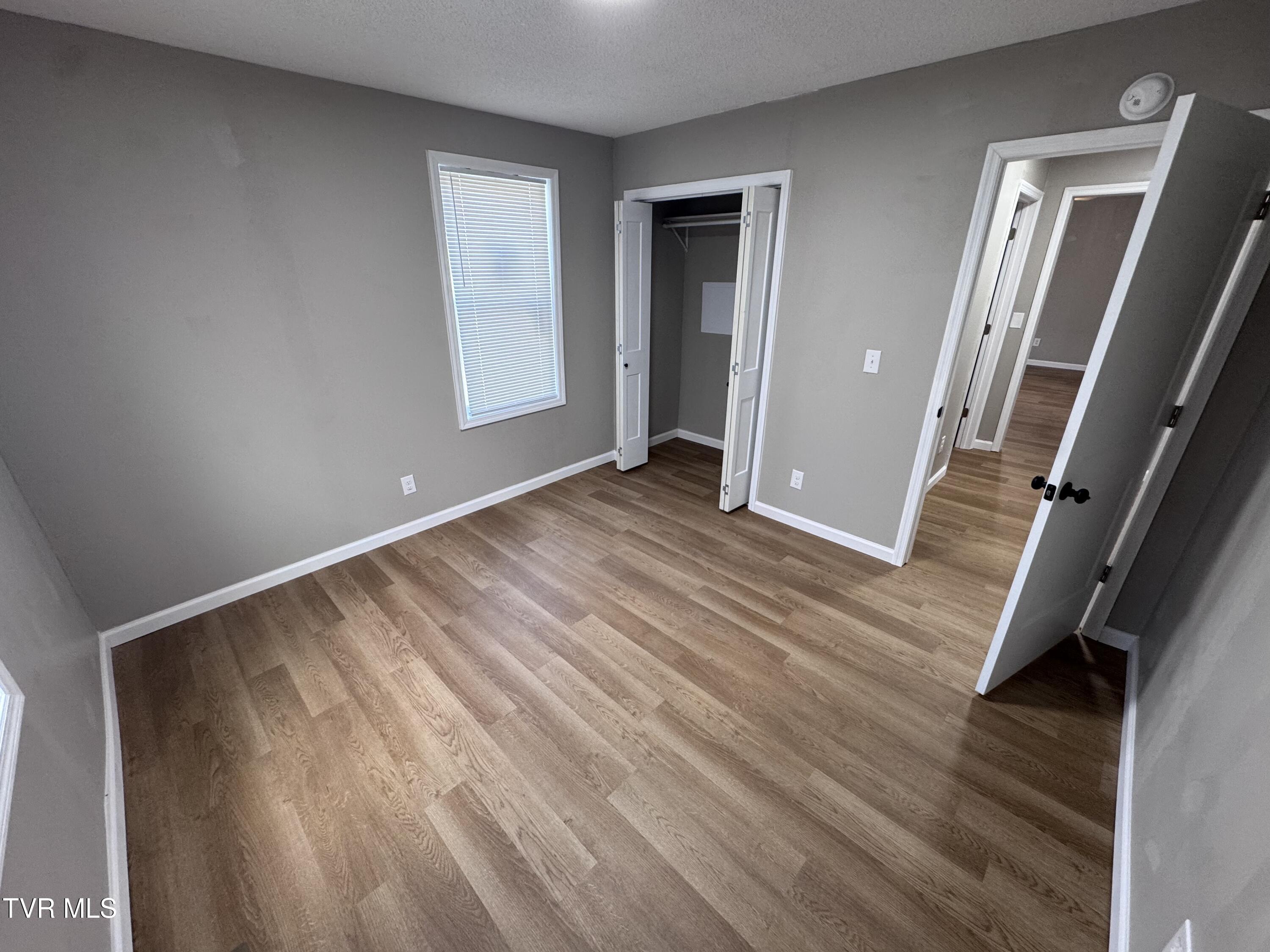 230 Hamilton Road Elizabethton, TN 37643 - Photo 4 of 14 IMG_2622