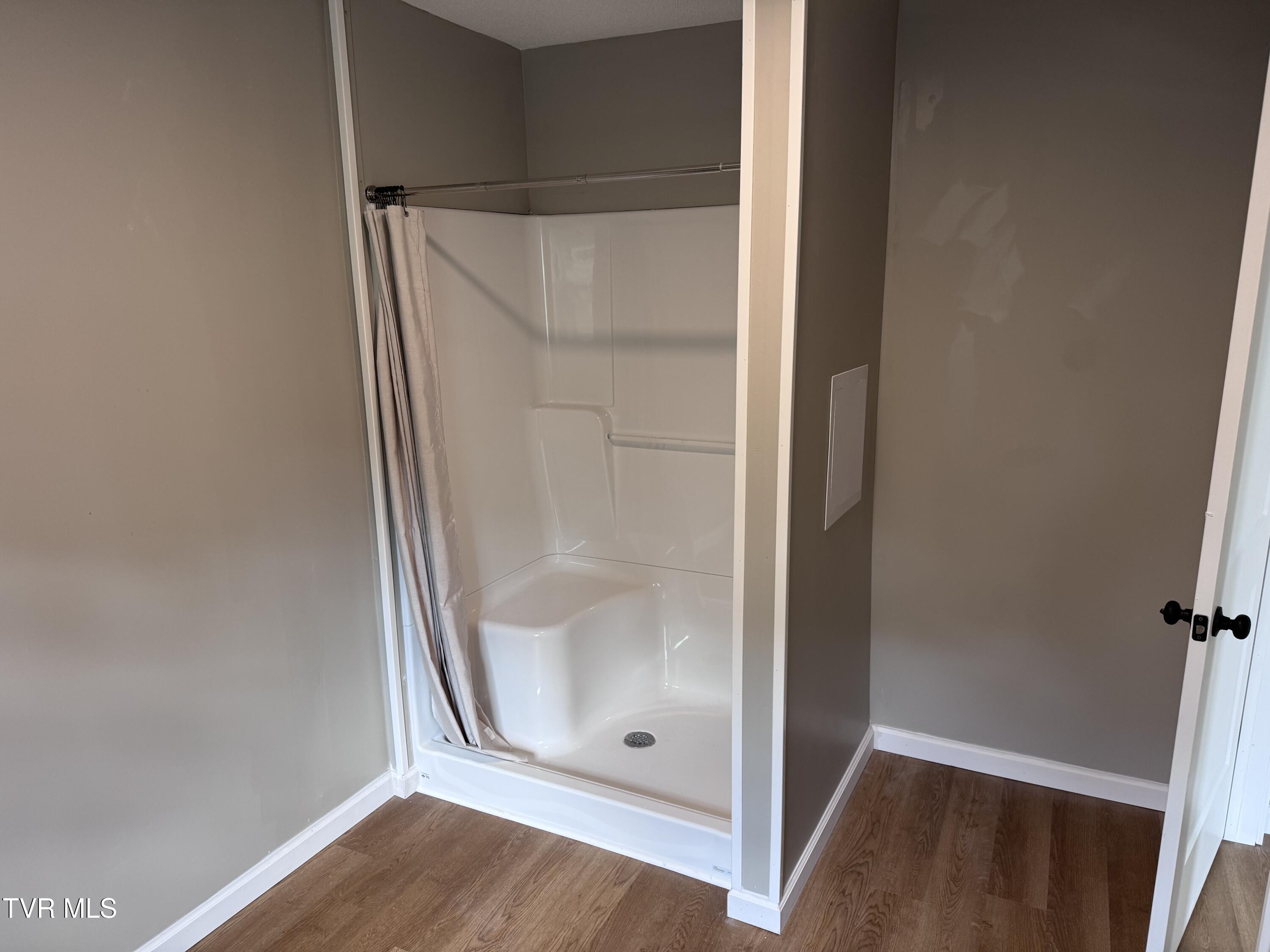 230 Hamilton Road Elizabethton, TN 37643 - Photo 6 of 14 IMG_2620