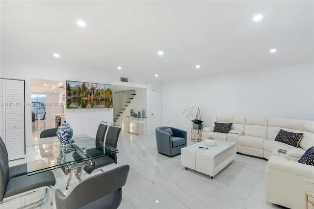 $2,950,000 | 9165 Harding Avenue, Surfside, FL 33154