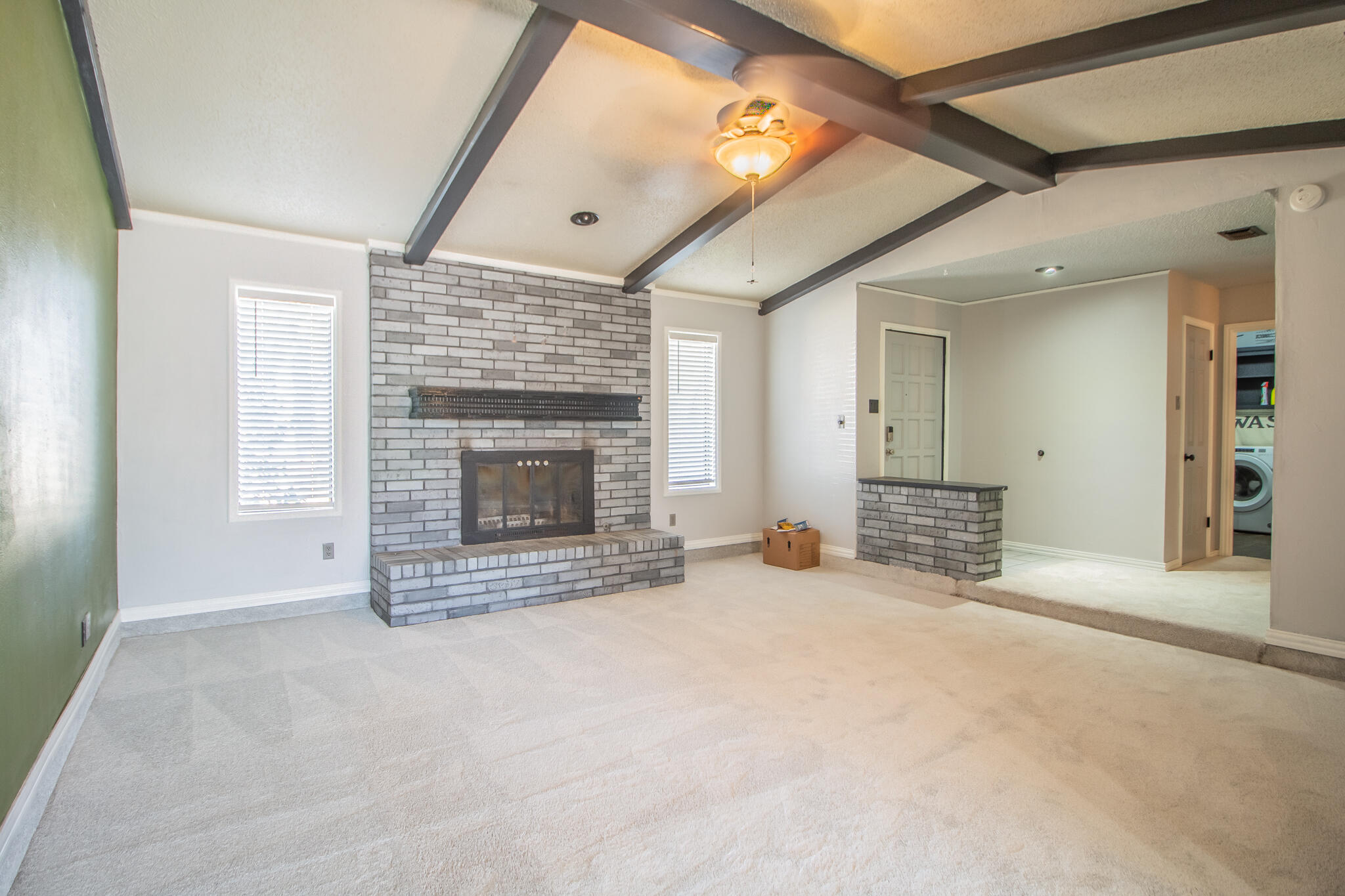 3401 89th Street Lubbock, TX 79423 - Photo 2 of 16 Living Room