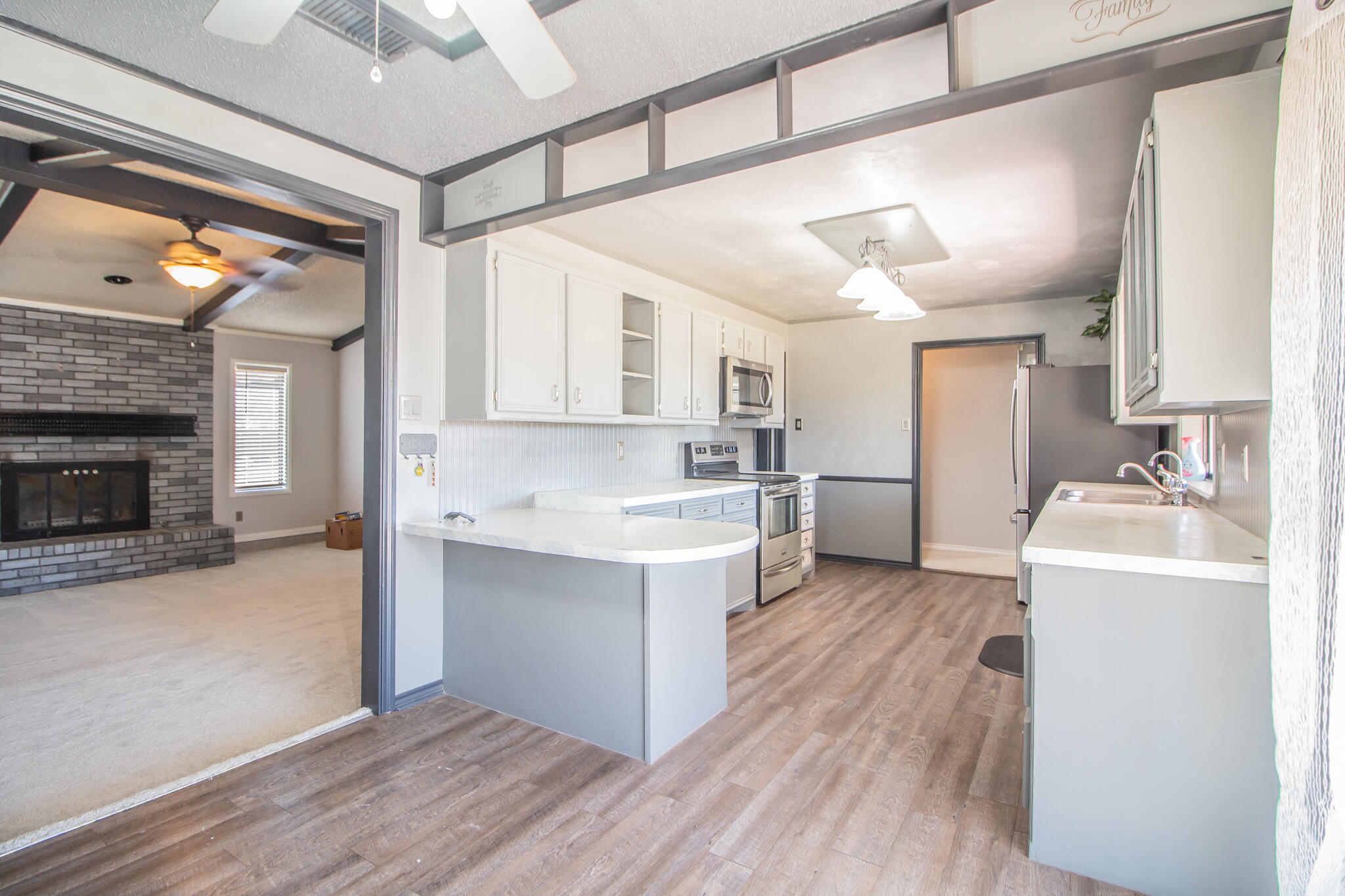 3401 89th Street Lubbock, TX 79423 - Photo 6 of 16 Kitchen 2