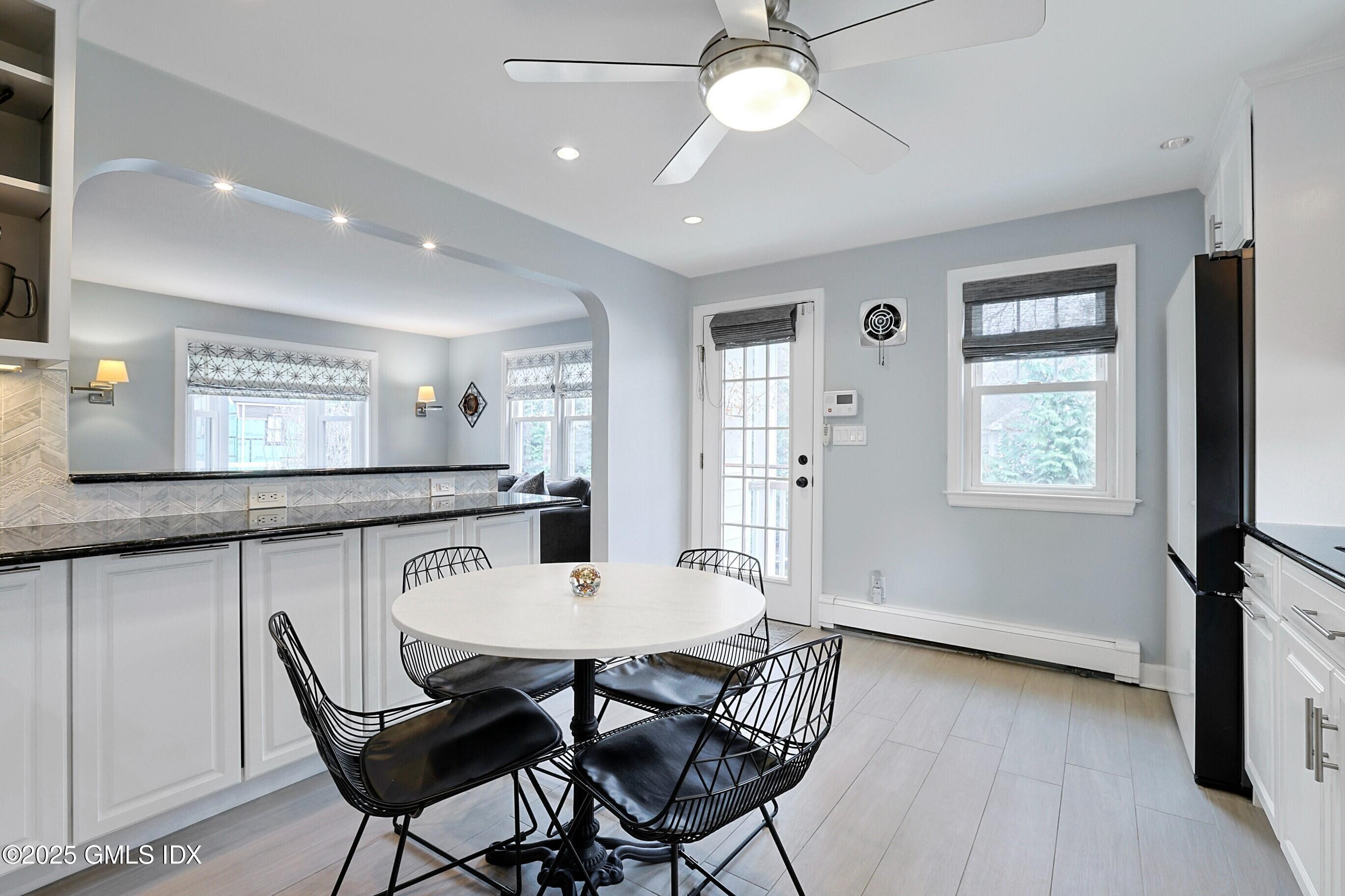 10 Rex Street Greenwich, CT 06831 - Photo 11 of 34 Q67A5801_13875553