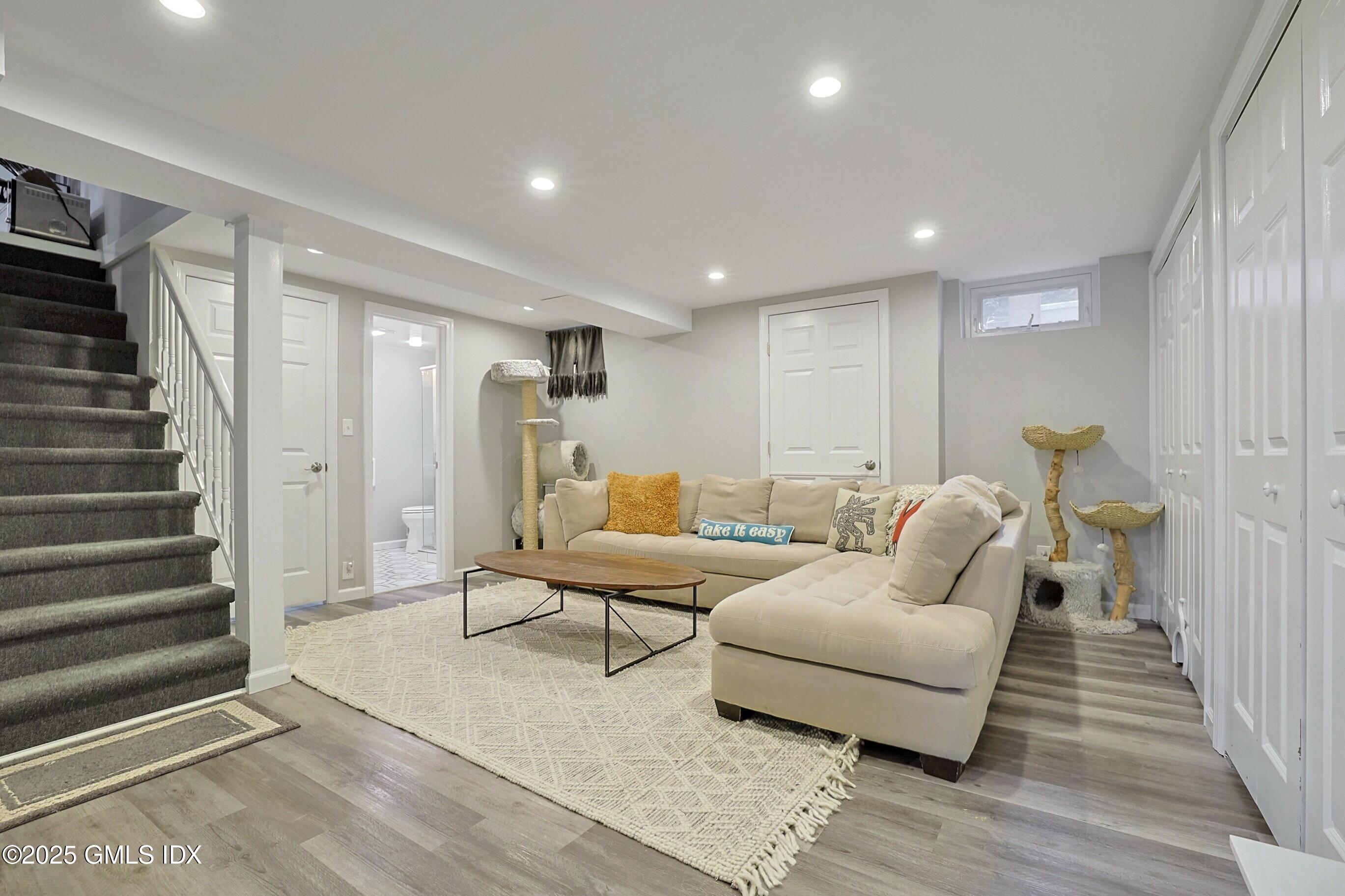 10 Rex Street Greenwich, CT 06831 - Photo 22 of 34 Q67A5829_13875569