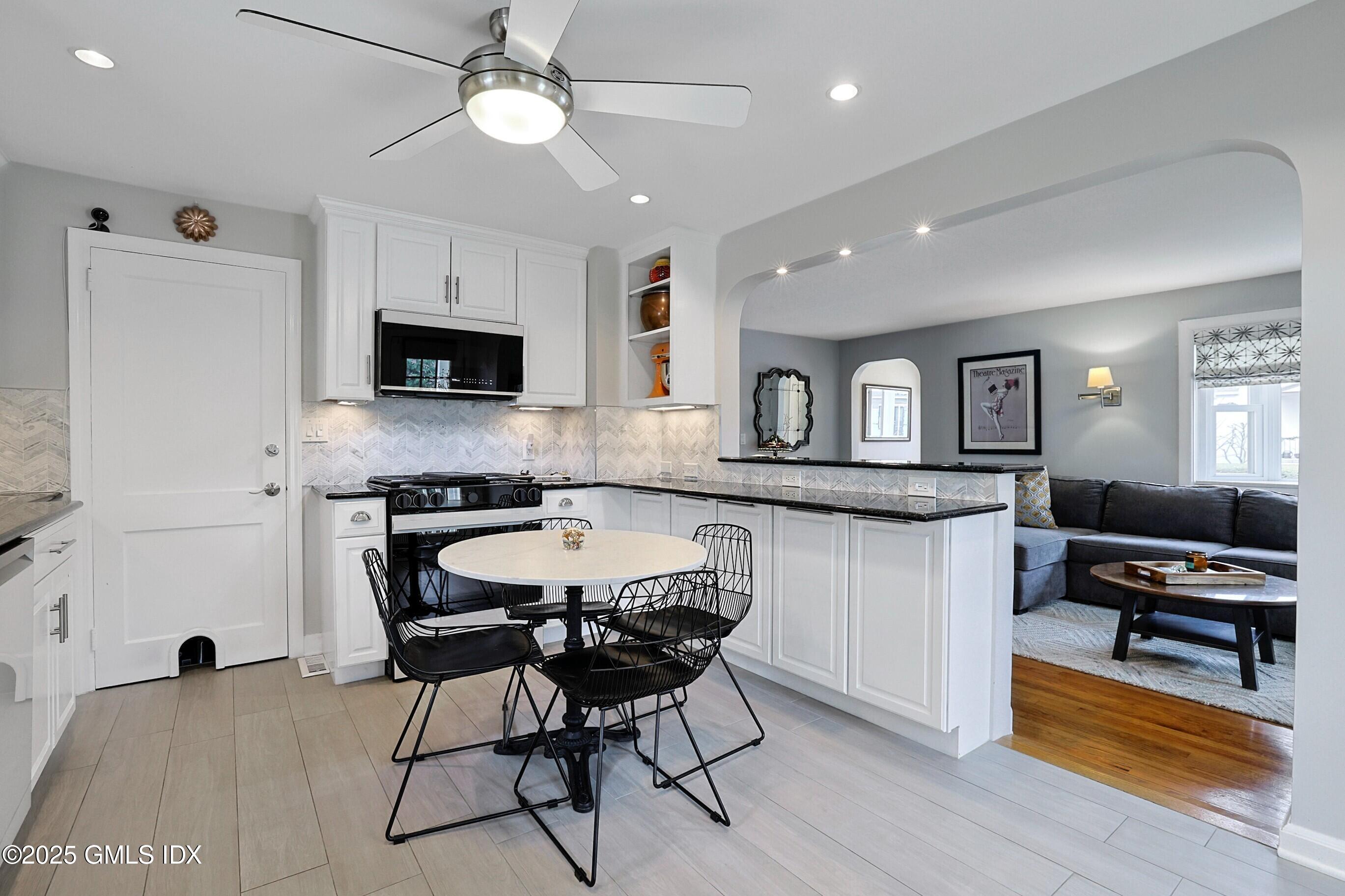 10 Rex Street Greenwich, CT 06831 - Photo 10 of 34 Q67A5800_13875552