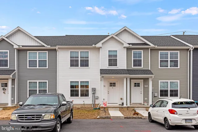 $235,000 | 8796 Hillside Way, Waynesboro, PA 17268
