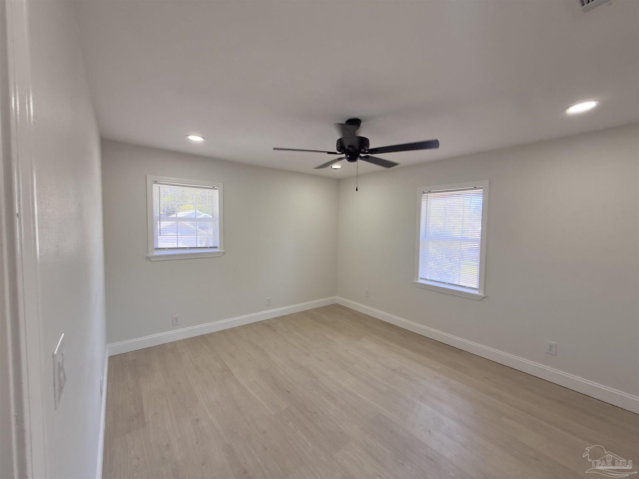 1613 Stanford Road Gulf Breeze, FL 32563 - Photo 18 of 48