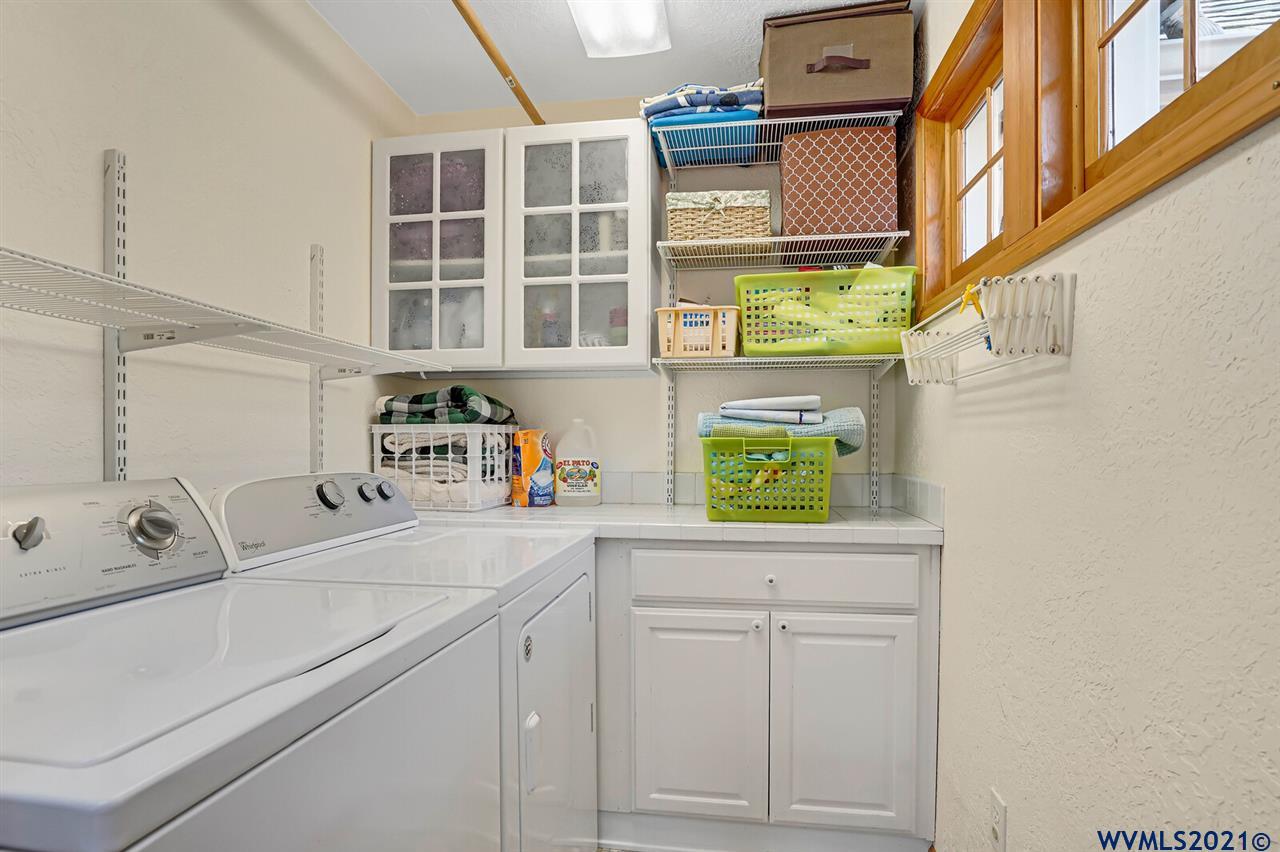 3741 Croisan Creek Road Salem, OR 97302 - Photo 24 of 42 Gallery Image 24