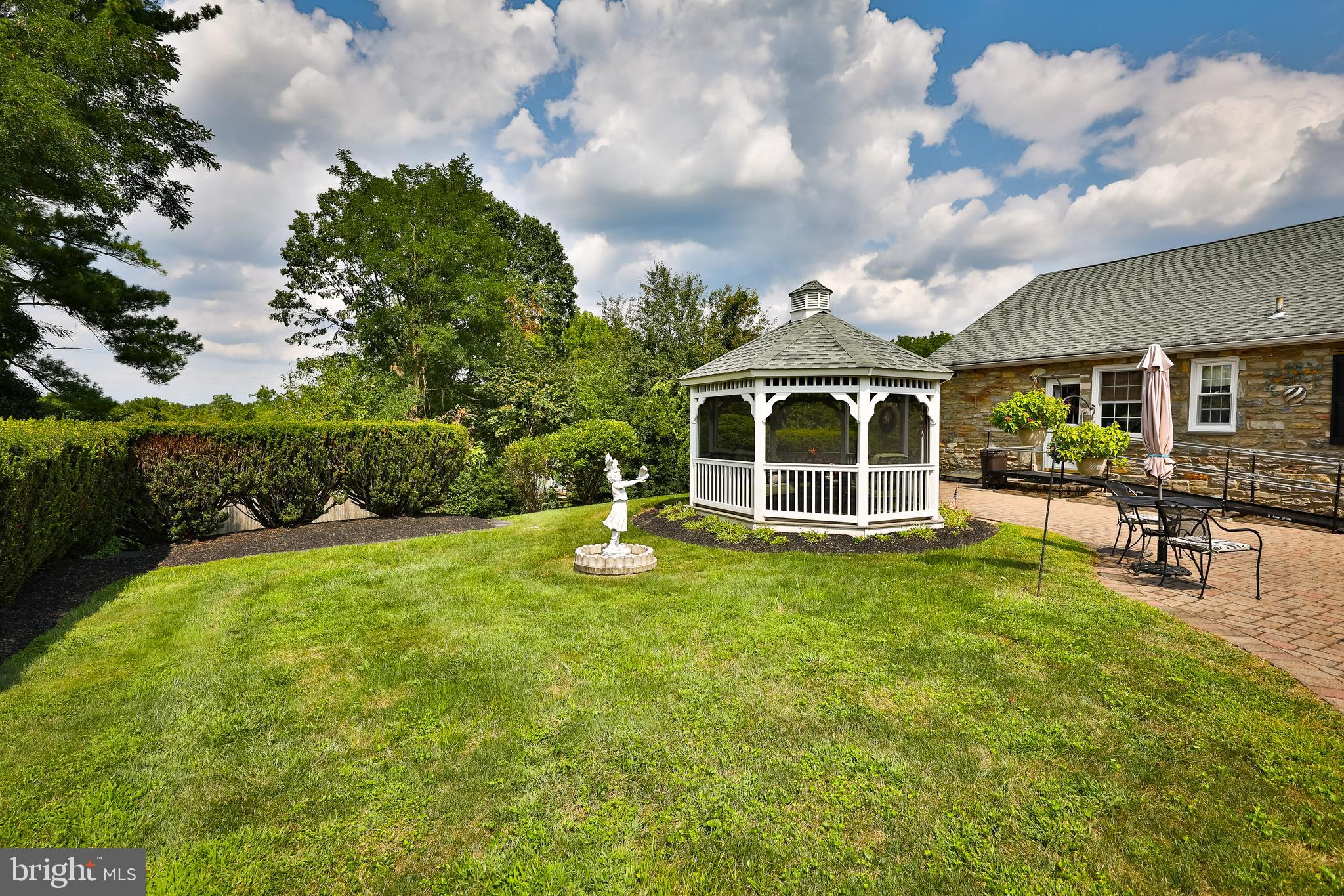 496 Holly Road Blue Bell, PA 19422 - Photo 31 of 37 Gallery Image 31