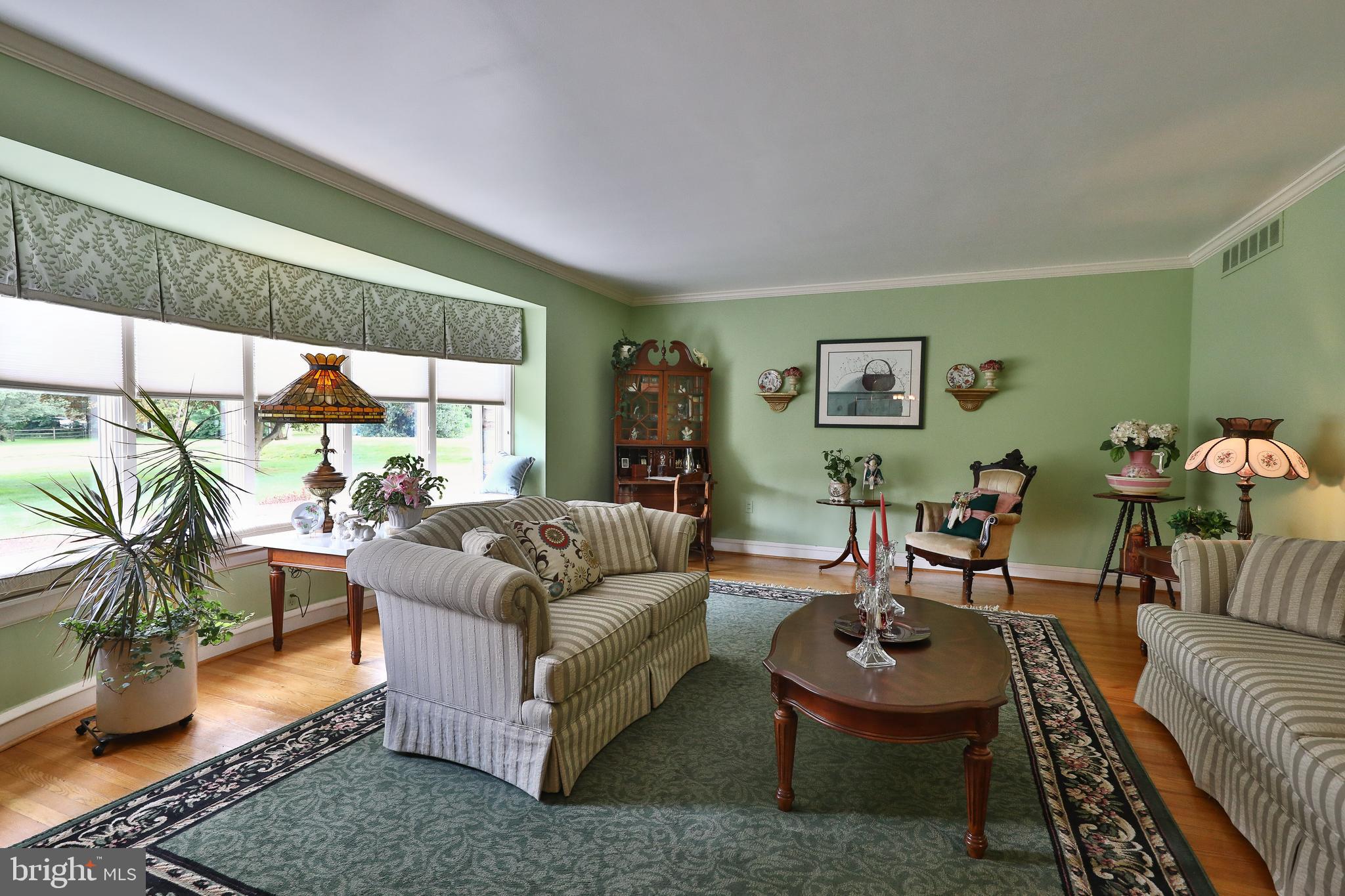 496 Holly Road Blue Bell, PA 19422 - Photo 6 of 37 Gallery Image 6