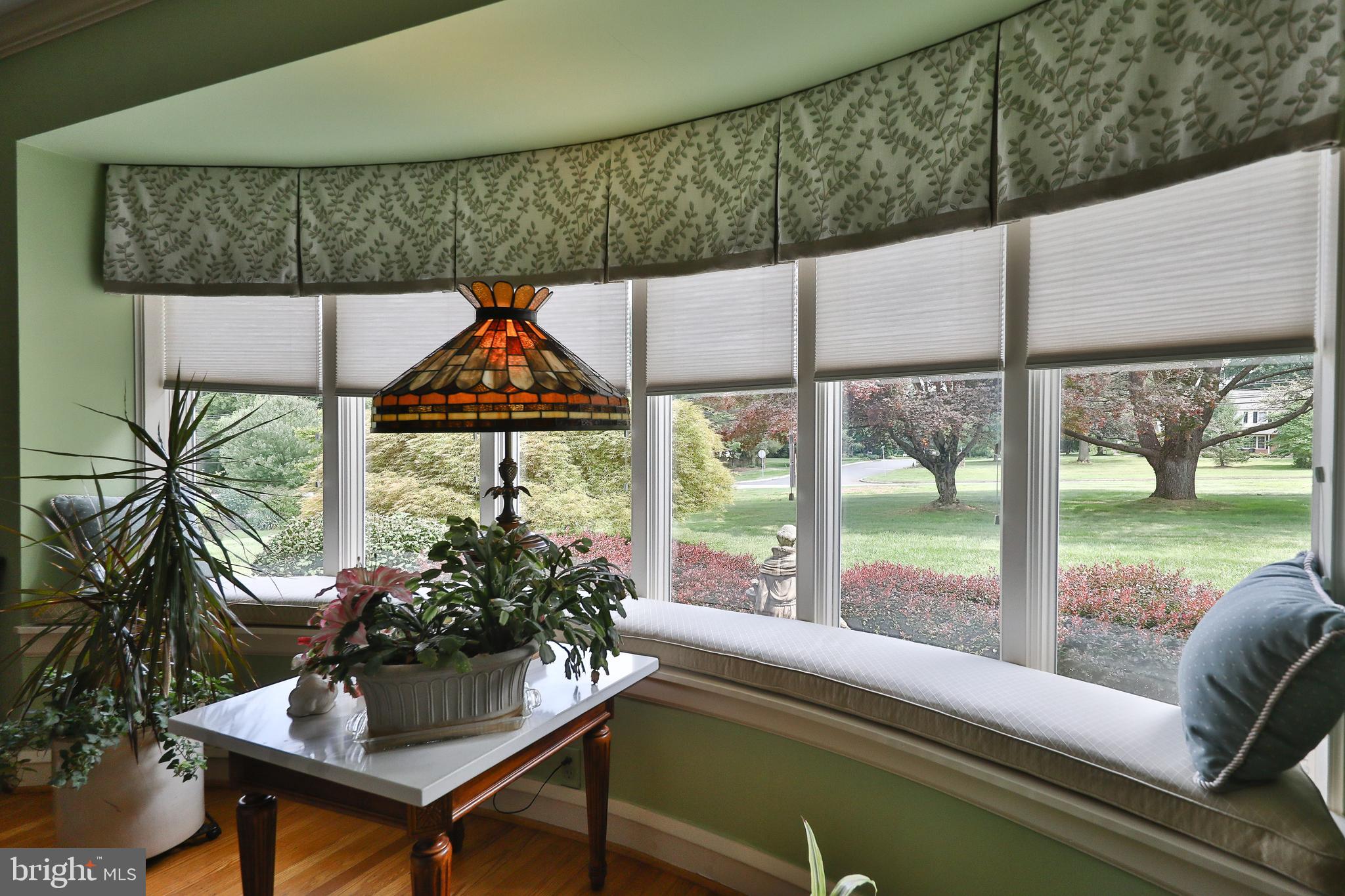 496 Holly Road Blue Bell, PA 19422 - Photo 8 of 37 Gallery Image 8