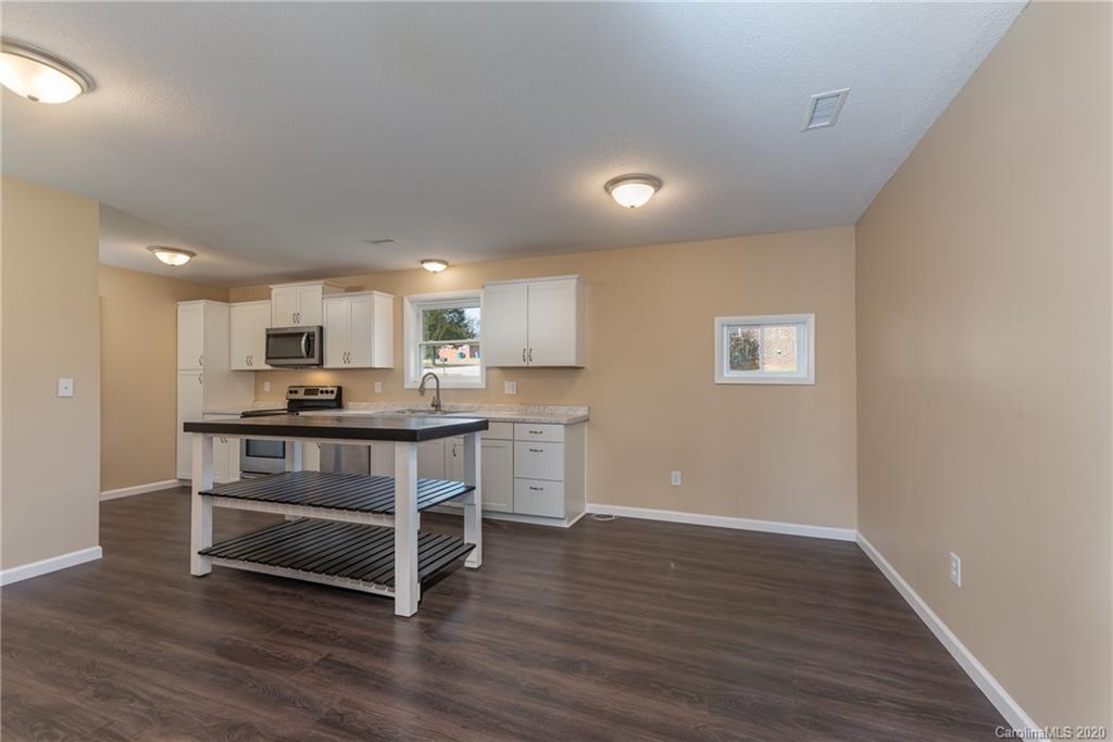 247 Roberson Road Forest City, NC 28043 - Photo 5 of 22 Gallery Image 5