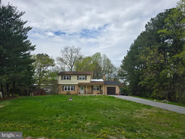 $385,000 | 902 Clydesdale Drive, Bear, DE 19701