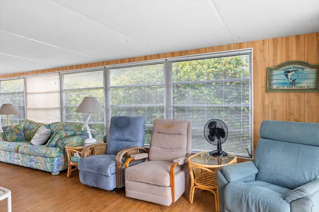 $495,000 | 701 Spanish Main Drive, Unit 182, Cudjoe, FL 33042