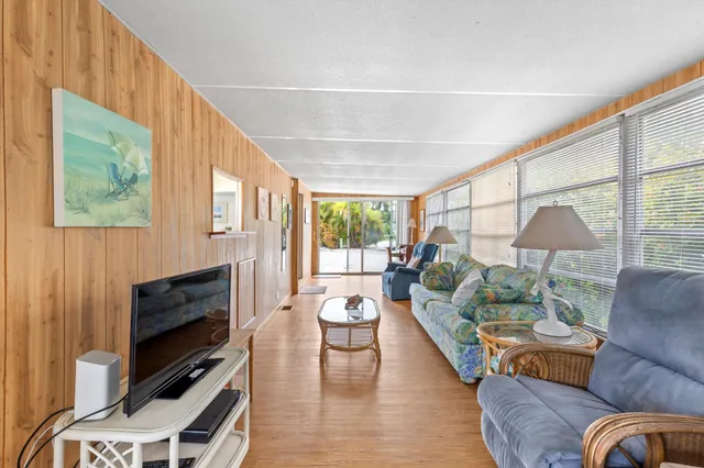 $495,000 | 701 Spanish Main Drive, Unit 182, Cudjoe, FL 33042