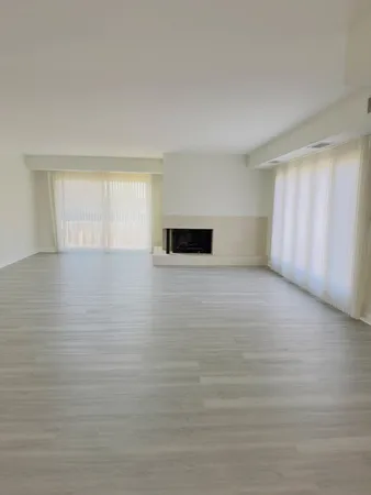 $639,000 | 1671 Mission Hills Road, Unit 201, Northbrook, IL 60062